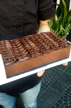 MOUSSE DE CHOCOLATE SEMIAMARG0 Y NARANJA MEDIA TORTA - comprar online