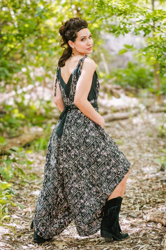 MONO LARGO JESSI GOLD en internet