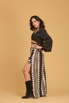 FALDA LARGA TRIBAL CON TAJO