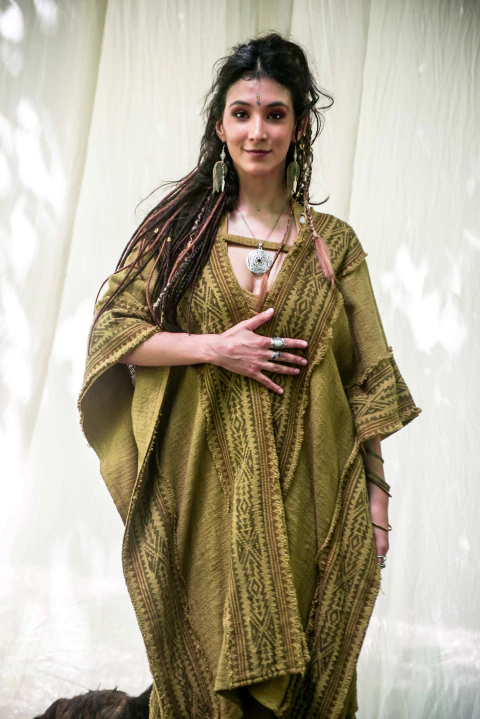 CAPA CHAMANICA OLIVA II