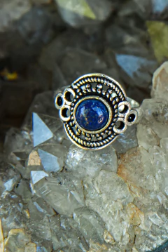 ANILLO COSMOS PLATEADO en diferentes piedras - comprar online