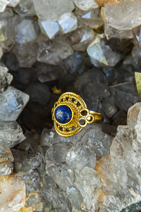 ANILLO COSMOS DORADO en diferentes piedras