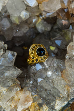 ANILLO COSMOS DORADO en diferentes piedras - Milega