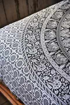 Cover Elefante mandala Blanco y Negro 2 plazas - Milega