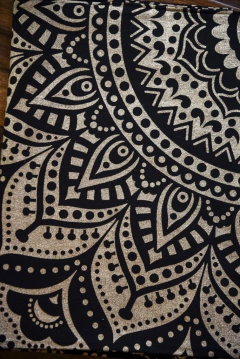 Cover / Tapiz Mandala Lunar 1 plaza negro/dorado - Milega