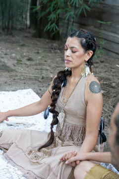 TOP CON FLECOS TOSTADO - comprar online