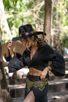 TOP CON MANGAS IXCHEL NEGRO en internet