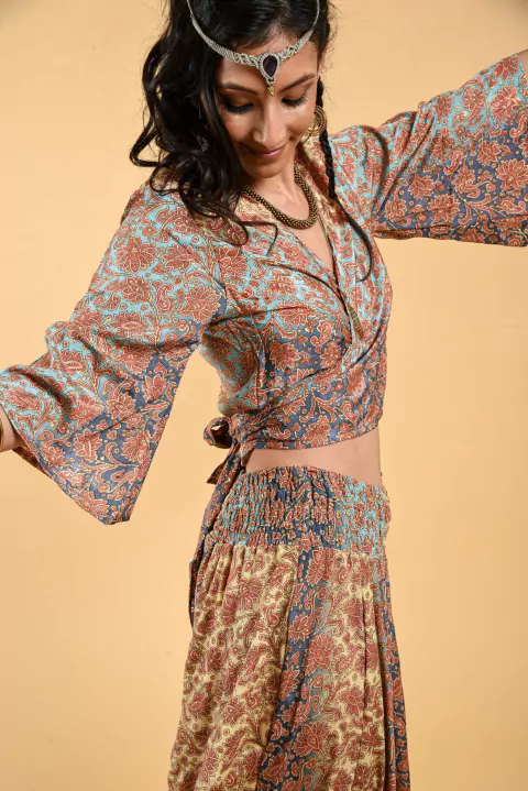 Top con Mangas Anuket Gold