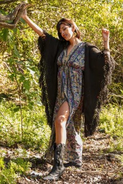 CHALECO negro con flecos - comprar online