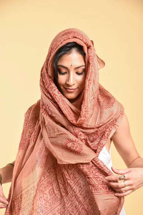 PAÑUELO/CHAL DIOSES & MANTRAS cobre