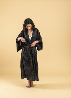 Kimono Largo Krishna Gold Negro - comprar online
