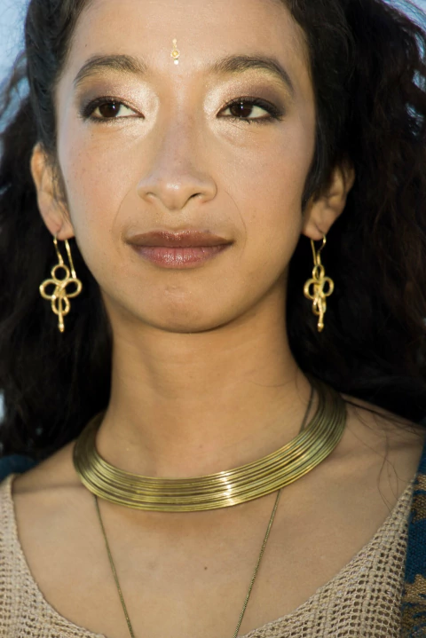 GARGANTILLA HATHOR DORADA - comprar online