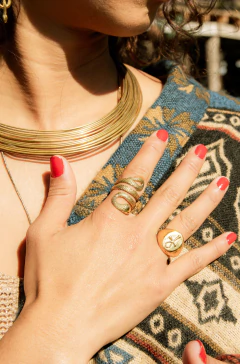 GARGANTILLA HATHOR DORADA - Milega