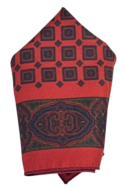 ESSENTIAL POCKET SQ