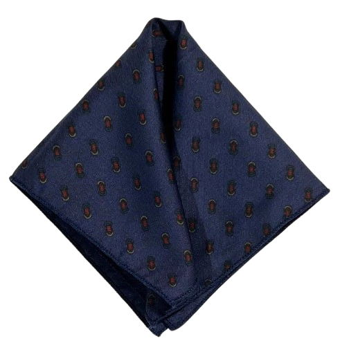 ESSENTIAL POCKET SQ