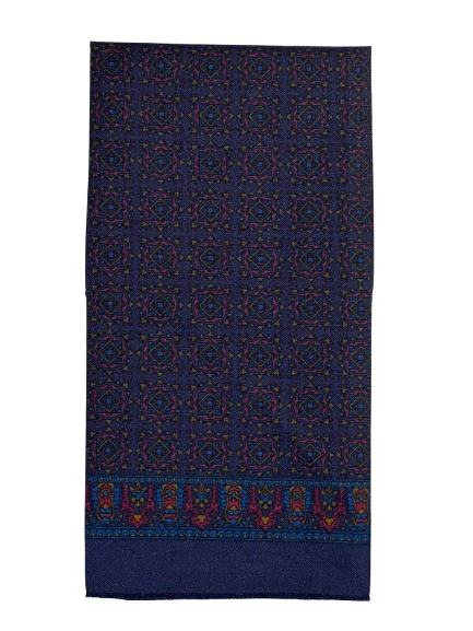 ESSENTIAL POCKET SQ