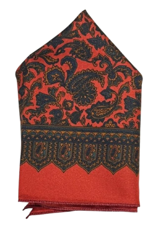 ESSENTIAL POCKET SQ