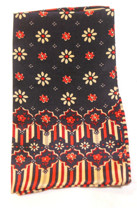 OFFICE POCKET SQ.