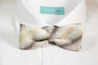 CLASSIC BOWTIE ( M7) -