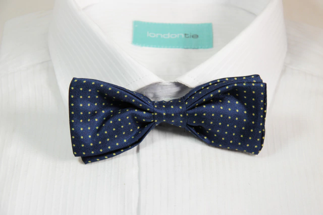SILK OFFICE BOWTIE ( M7) -