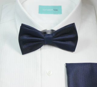 CLASSIC HANKY AND BOWTIE ( M8) -