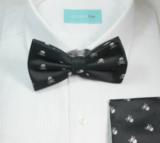 CLASSIC HANKY AND BOWTIE ( M8) -