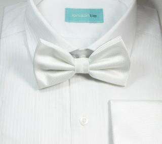 NIGHT HANKY AND BOWTIE ( M9) -