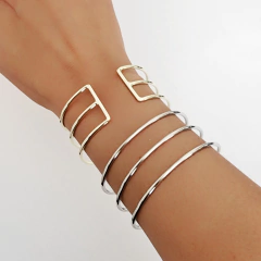 Brazaleta MIRANDA en internet