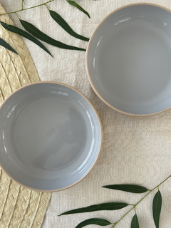Plato hondo Zarsis gris 9 cm en internet