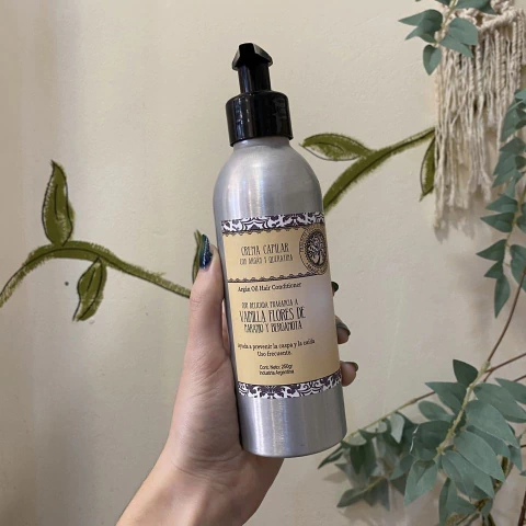 Crema capilar con Argán - Acondicionador líquido - comprar online