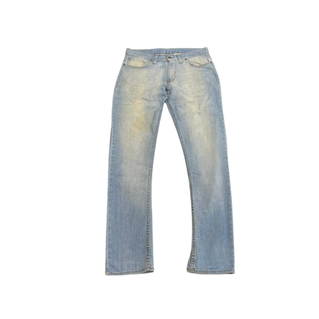 Levis 32