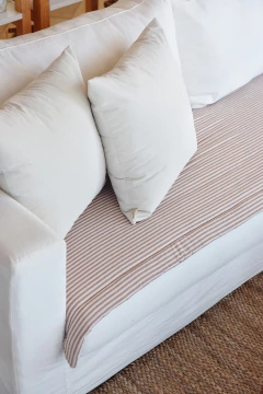 Imagen de Pillow Charles