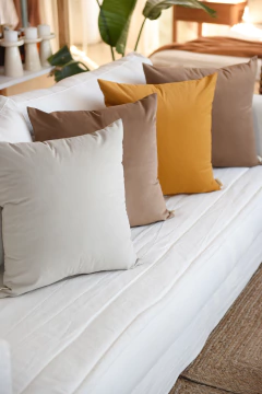 Almohadón terciopelo gamuza - El Mercado, muebles y objetos