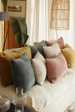 Almohadón Nido verde petróleo - El Mercado, muebles y objetos