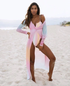 Maiô Íris na internet