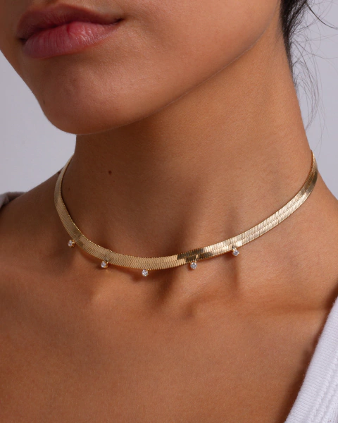 PRETTY IN GOLD CHOKER - comprar online