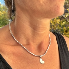 Collar Corto Duo > Cristal #4 Blanco + Plata #3 C/Dije Amor