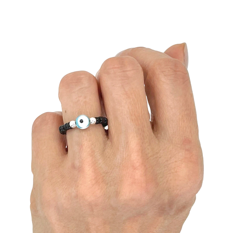 Anillo Elastizado Mostacilla Checa Negra con Ojo Turco Celeste - Protección y Estilo - comprar online