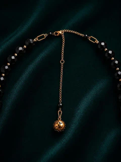 Art. 2610 Collar Corto Elvira Gold con Cristales negro | Sacre Coeur -