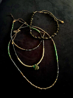 2612 Set de cuatro collares Colette y Elvira. Verde Inglés y negro. - Sacre Coeur bijou