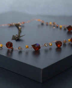 Art. 2201 Collar Cécile Habano & Ámbar – Cristal de roca tejido a mano