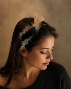 Art.2620 Vincha Gold Plume Negra/nude. - comprar online
