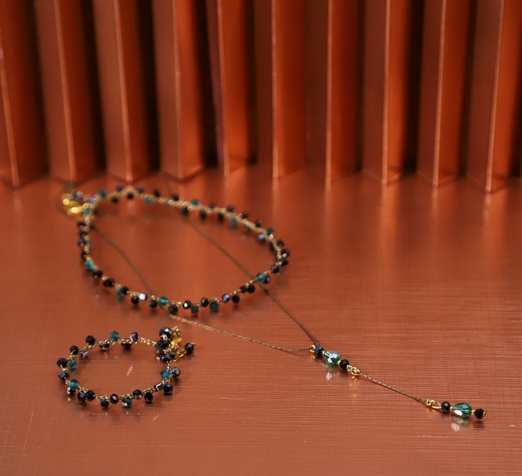 Art.2420 Set De Dos Piezas Chantale, Gargantilla Chantale Y Collar Microcadenas Chantale Gold Negro/Verde thumbnail 3