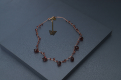 Art. 2201 Collar Cecile tejido gold color vino. en internet