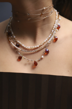 Art. 2201 Collar Cecile tejido silver ambar.