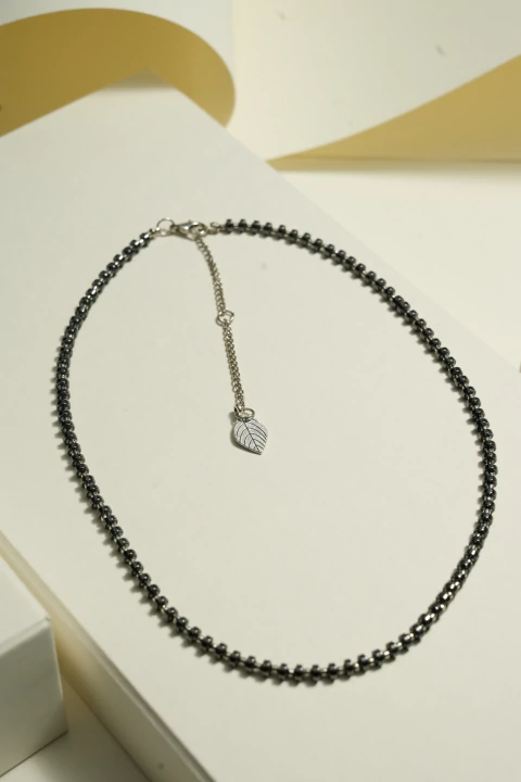 Collar tuercas silver azulino hematite.