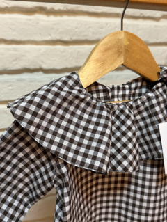 Camisa con volado "CUADRILLE NEGRO" en internet