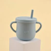 Vaso de silicona con sorbete y asas