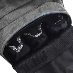 MOCHILA MATERNAL GRIS CON CAMBIADOR Y PORTACHUPETE. SKORA - comprar online
