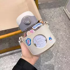 Botella De Acrilico Con Funda De Ecocuero Y Stickers - comprar online